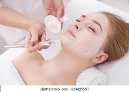 Brightening Face Mask